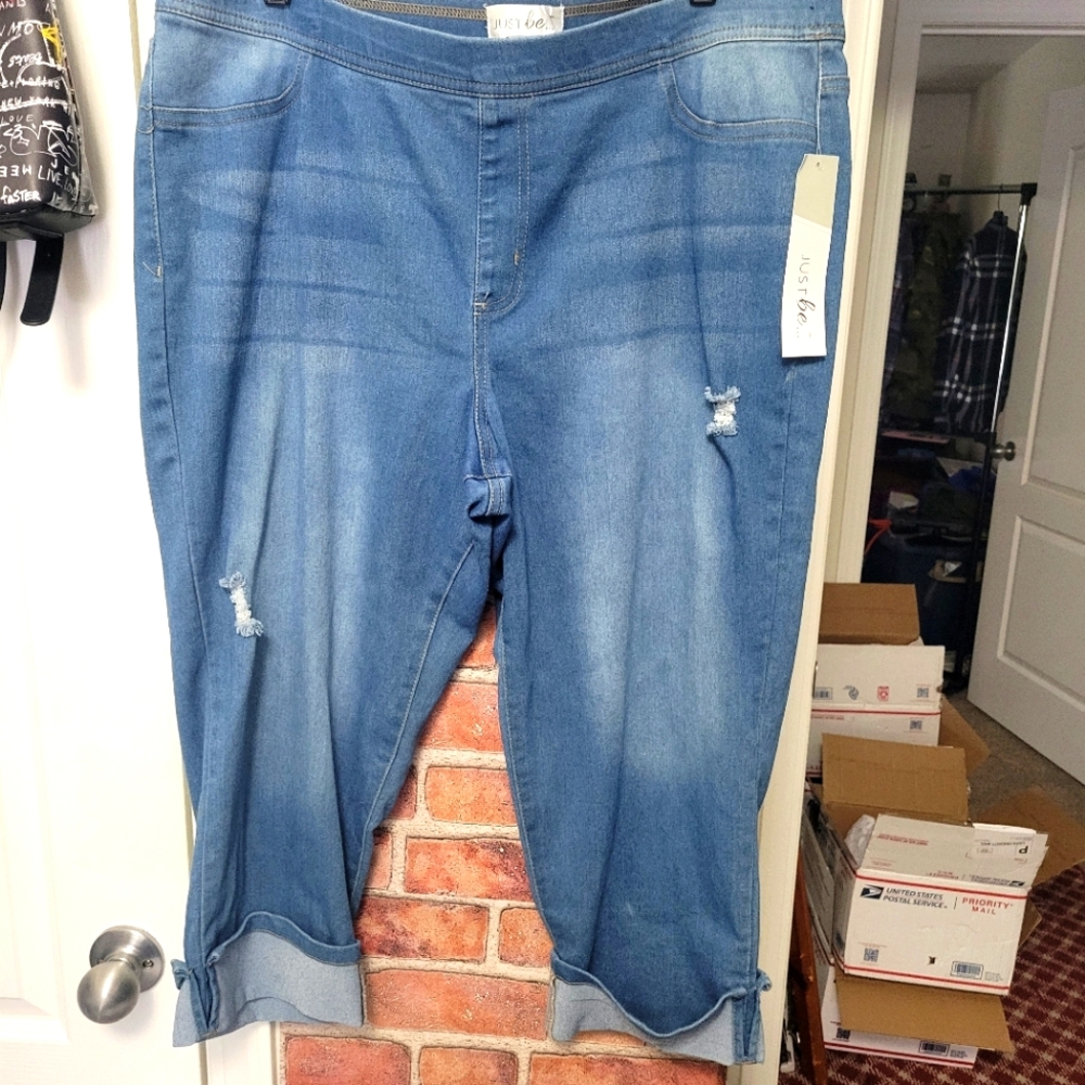 Women's Just Be pull on Jean Capris. 2 sizes. NWT. FACTORY DISTRESSED